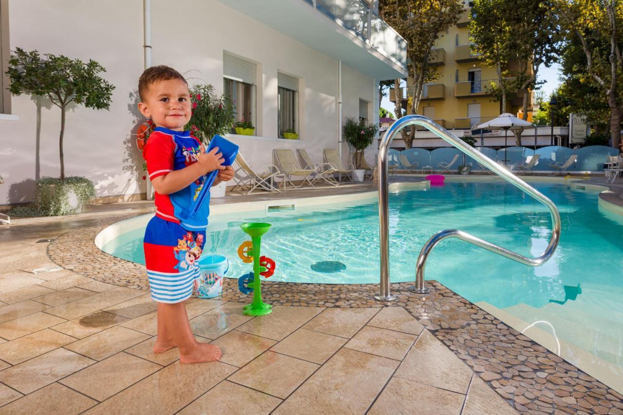 Hotel Pineta Bellaria – Igea Marina Kültér fotó