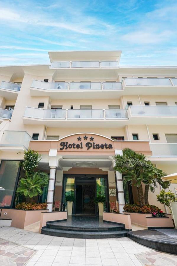 Hotel Pineta Bellaria – Igea Marina Kültér fotó
