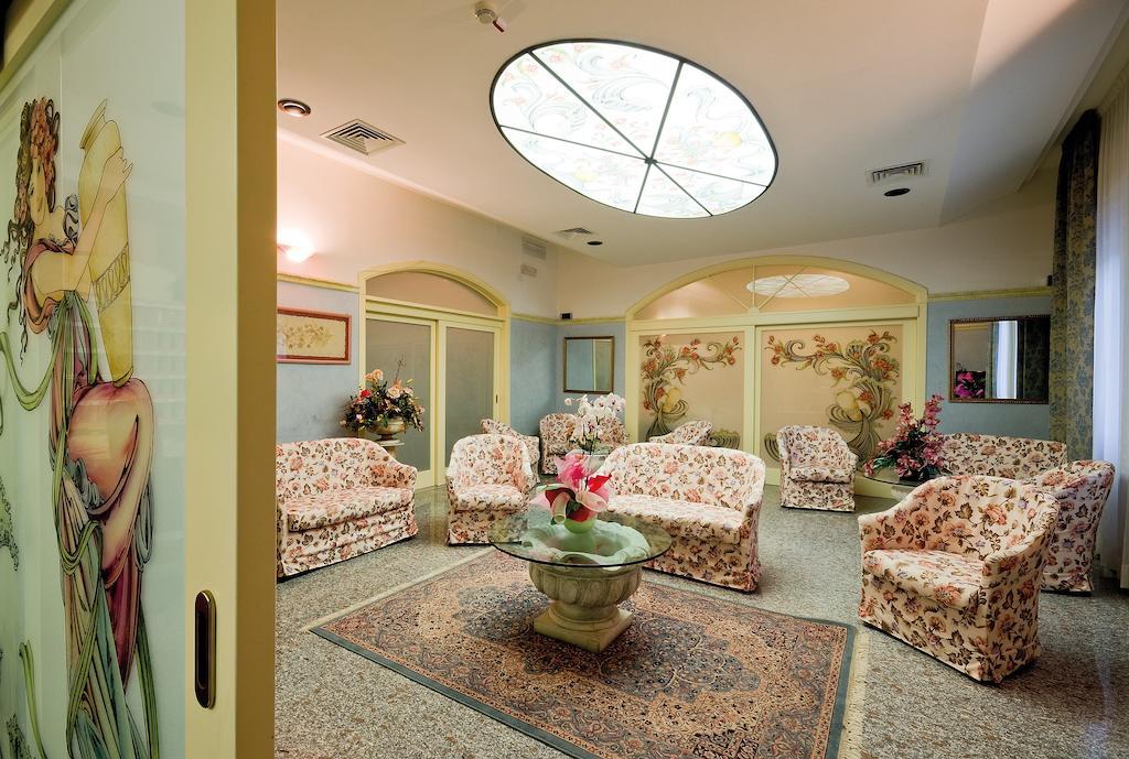 Hotel Pineta Bellaria – Igea Marina Kültér fotó