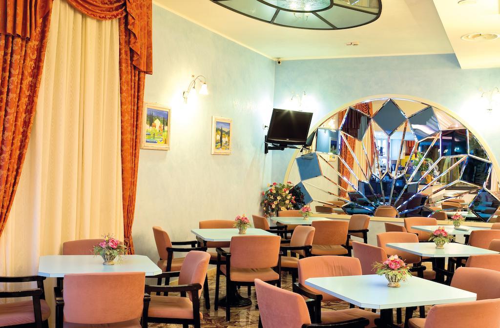 Hotel Pineta Bellaria – Igea Marina Kültér fotó