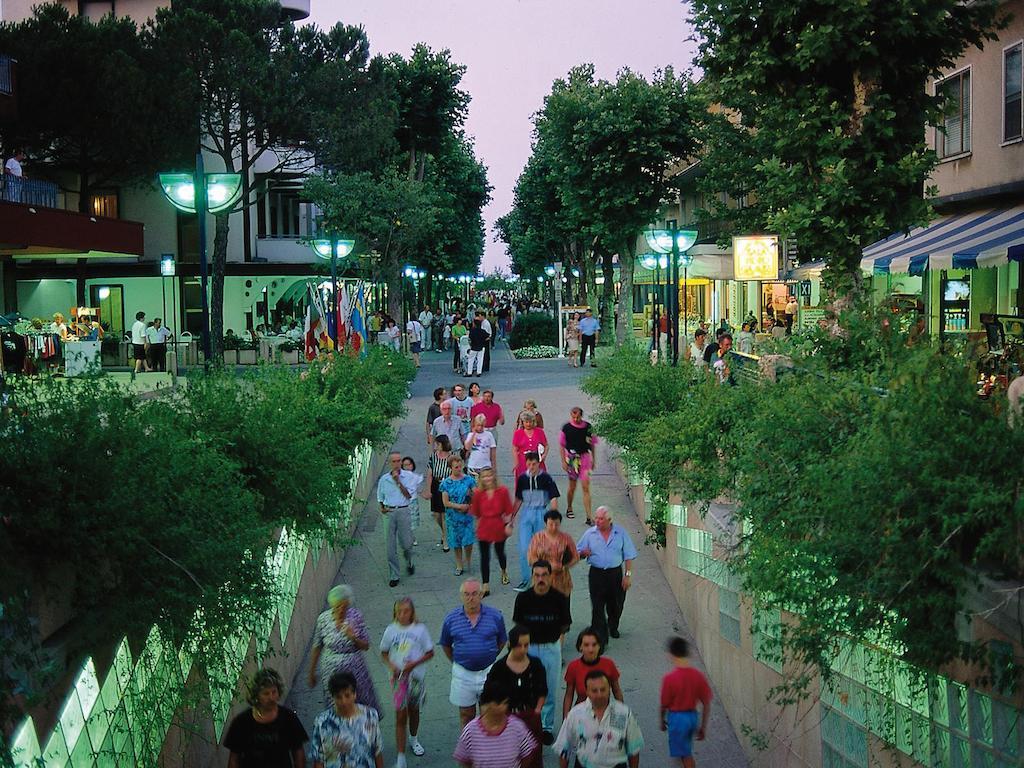Hotel Pineta Bellaria – Igea Marina Kültér fotó