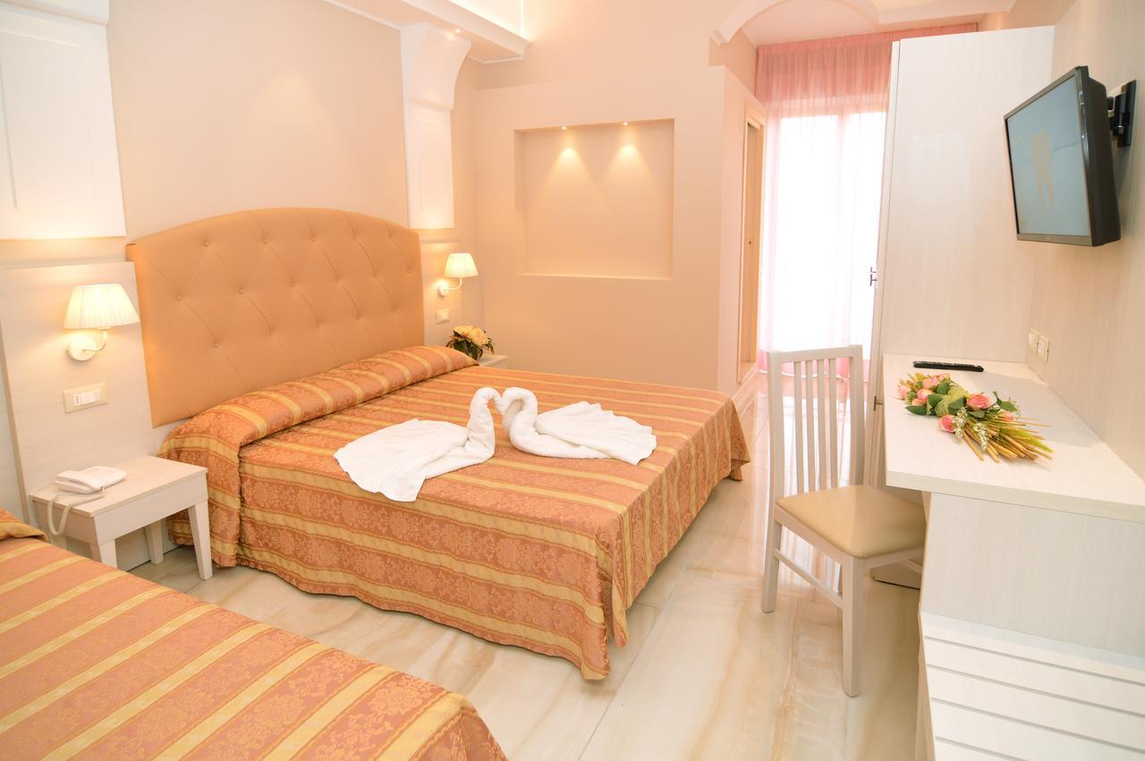 Hotel Pineta Bellaria – Igea Marina Kültér fotó